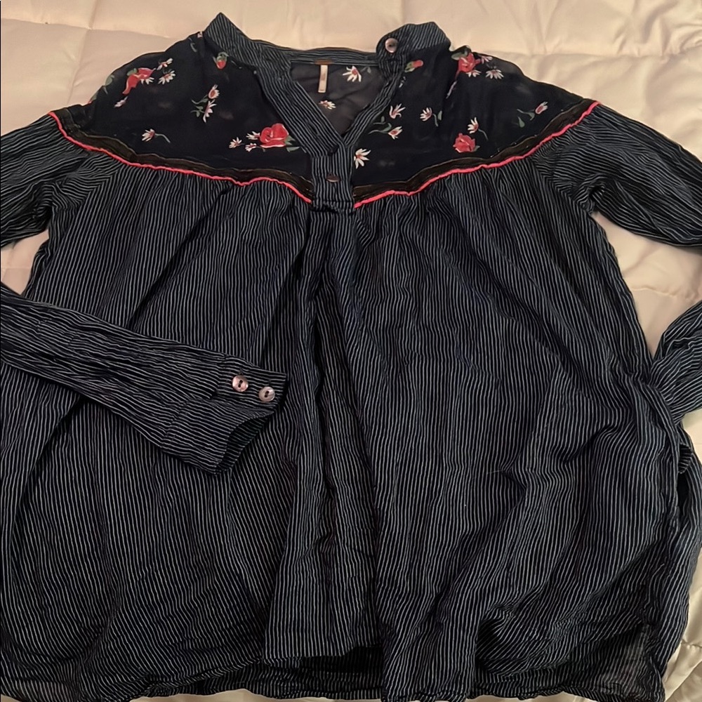 Floral Embroidered Blouse